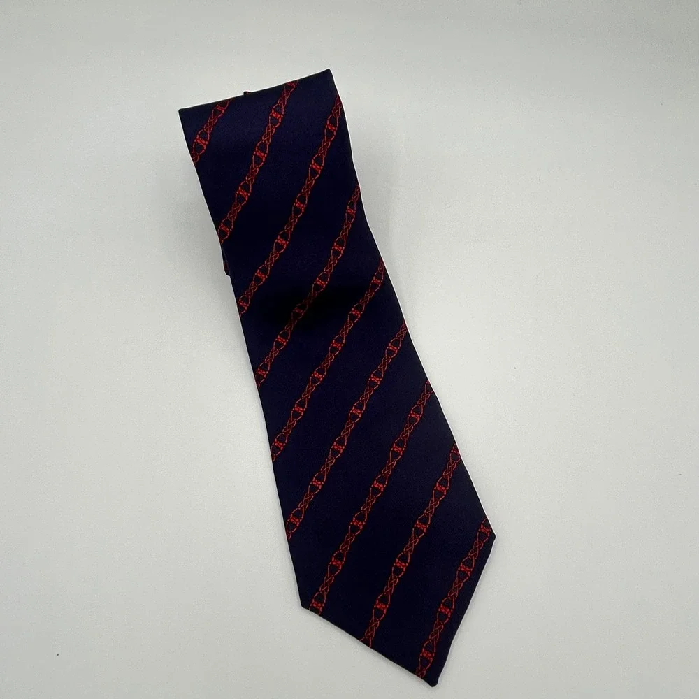 Hermes Paris Mens Silk Tie Navy Blue Red‎ Interlocking Chain Link Made in France
